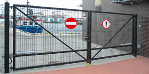 Ворота распашные для 2D и 3D ограждений в Кемерово